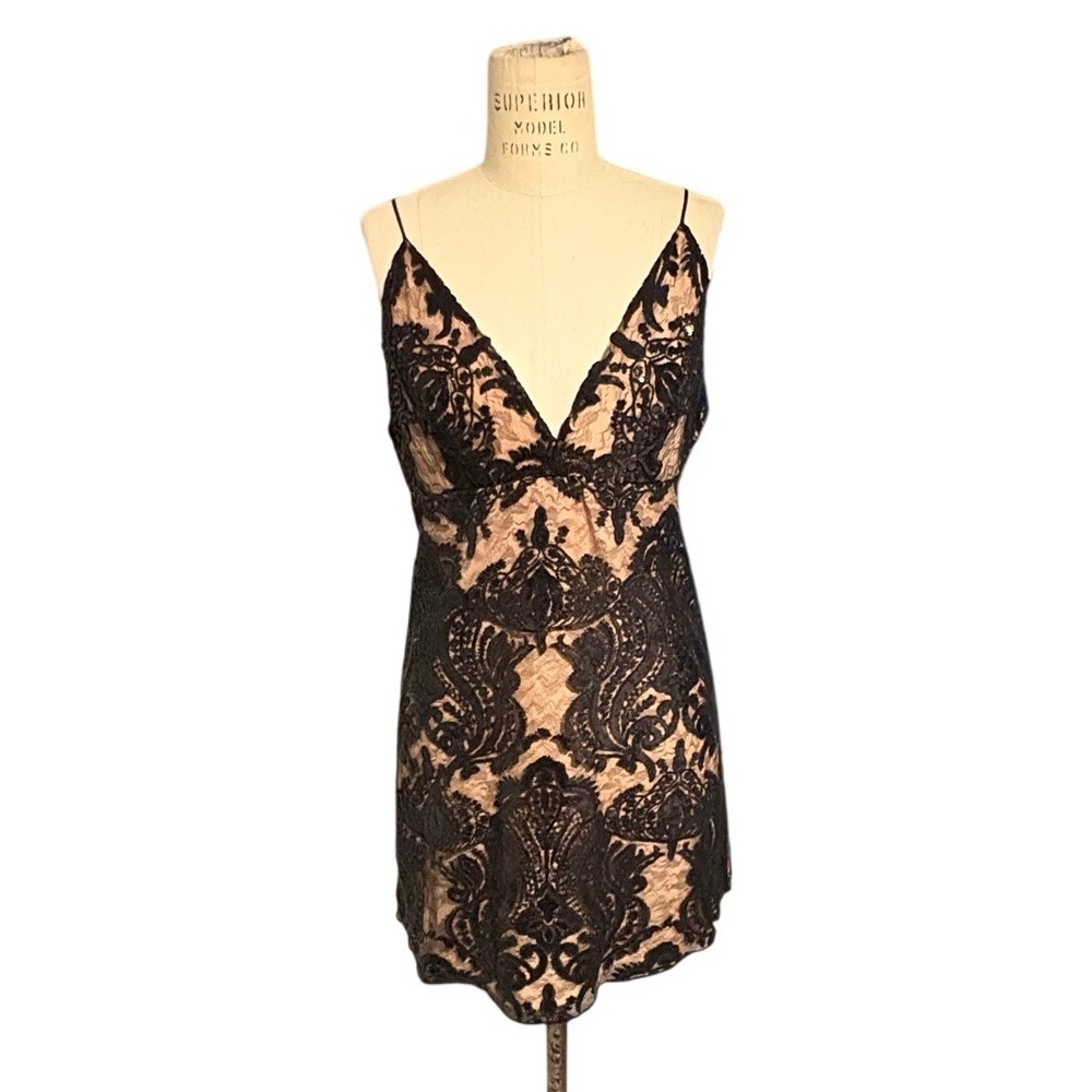 Free People Black Lace Sequin V-Neck Mini Dress Nude Lining Womens Size 8 Party